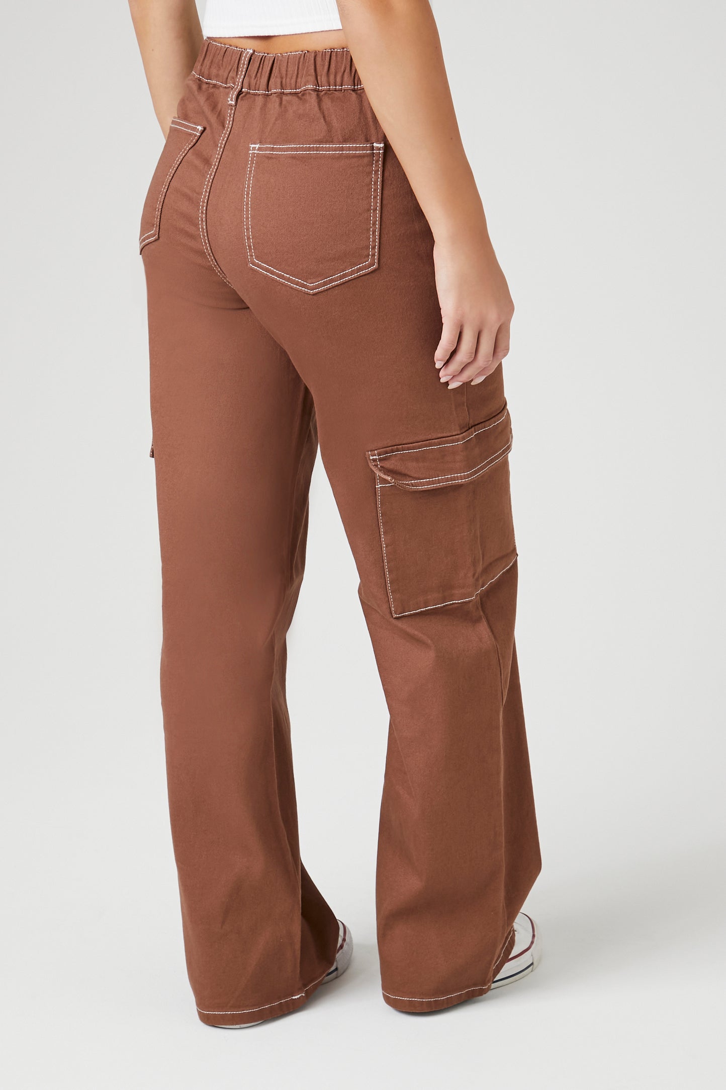 PANTALON CARGO DE CORTE RECTO