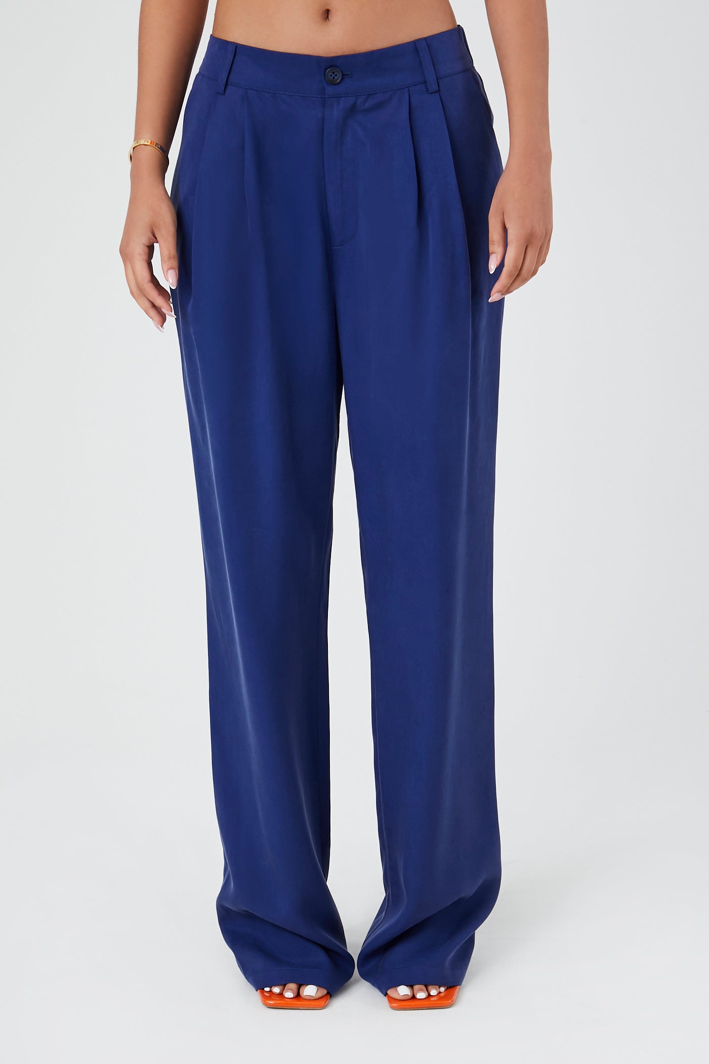 PANTALON DE VESTIR DE CORTE RECTO CON PINZAS