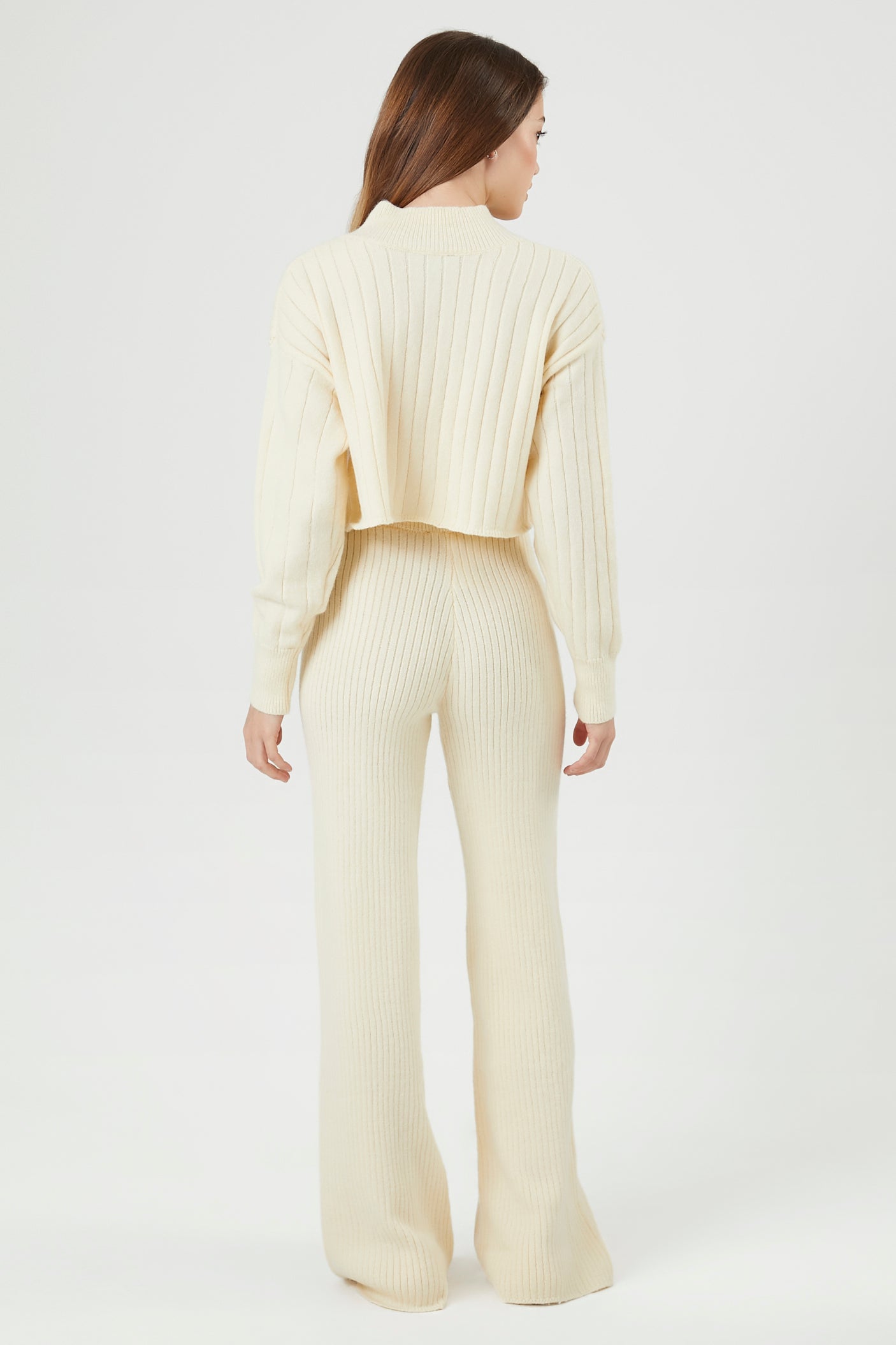 SET DE SWEATER Y PANTALON TEJIDOS