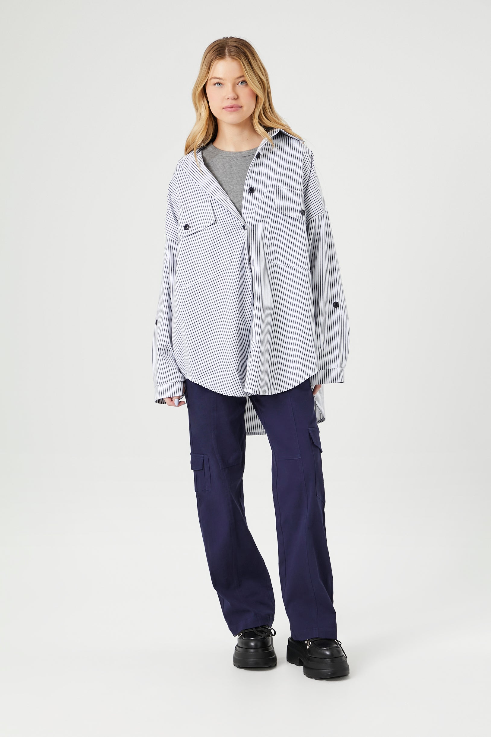 CAMISA OVERSIZED CON LINEAS – Forever 21 - Main Image