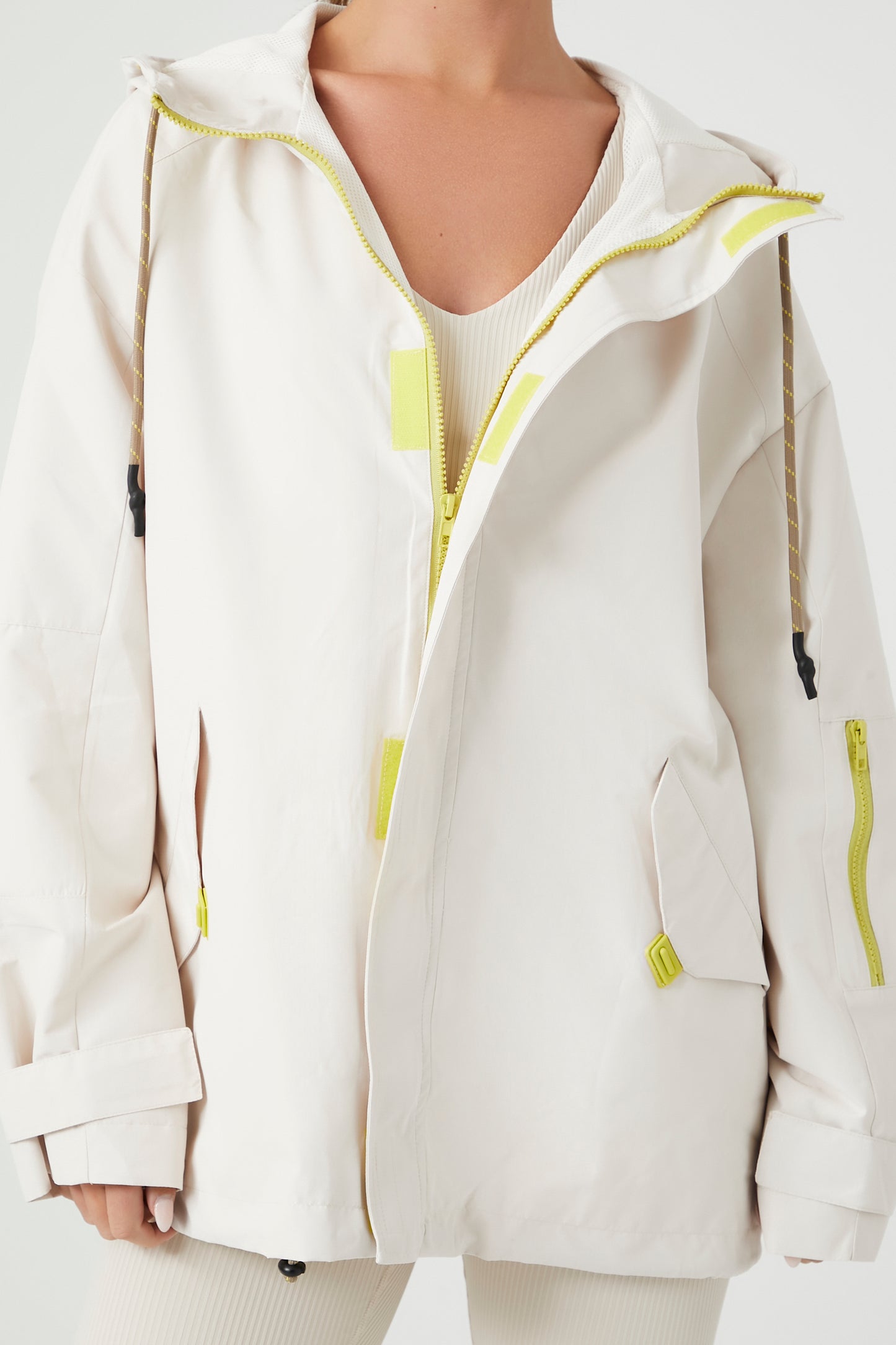 CHAQUETA DEPORTIVA OVERSIZED