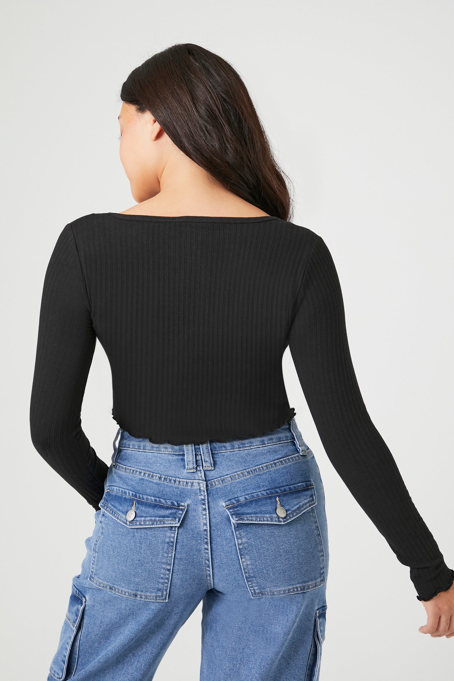 CROP TOP OFF-SHOULDER CON DETALLES DE ONDULADO EN LA CINTURA