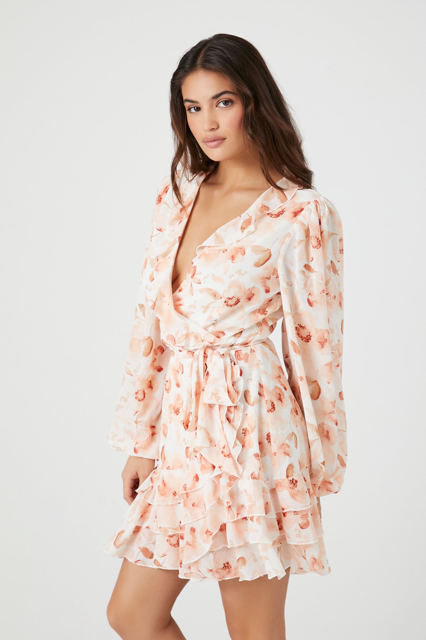 VESTIDO MINI CRUZADO CON FALDA EN CAPAS