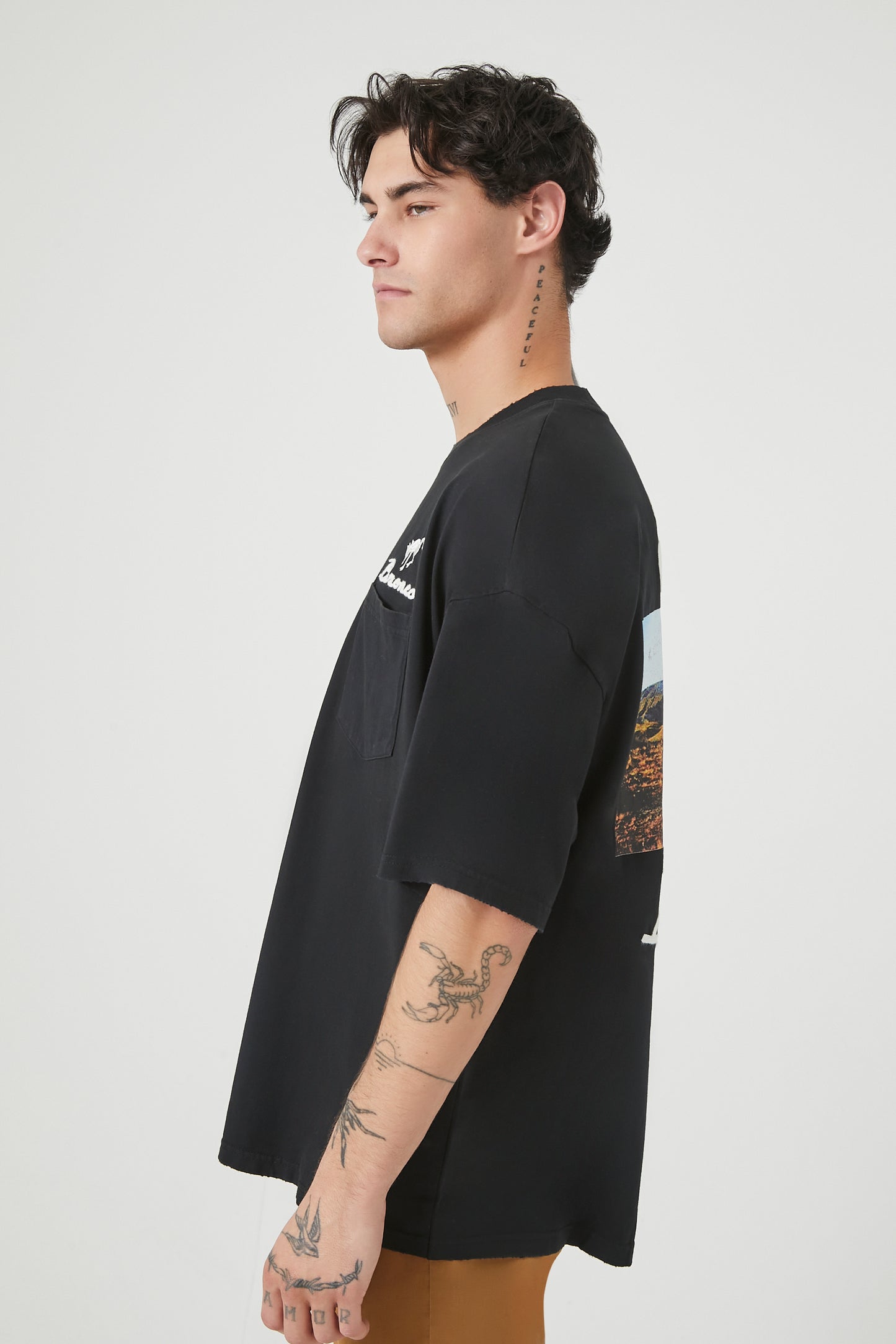 POLERA OVERSIZED LOGO "FORD BRONCO"