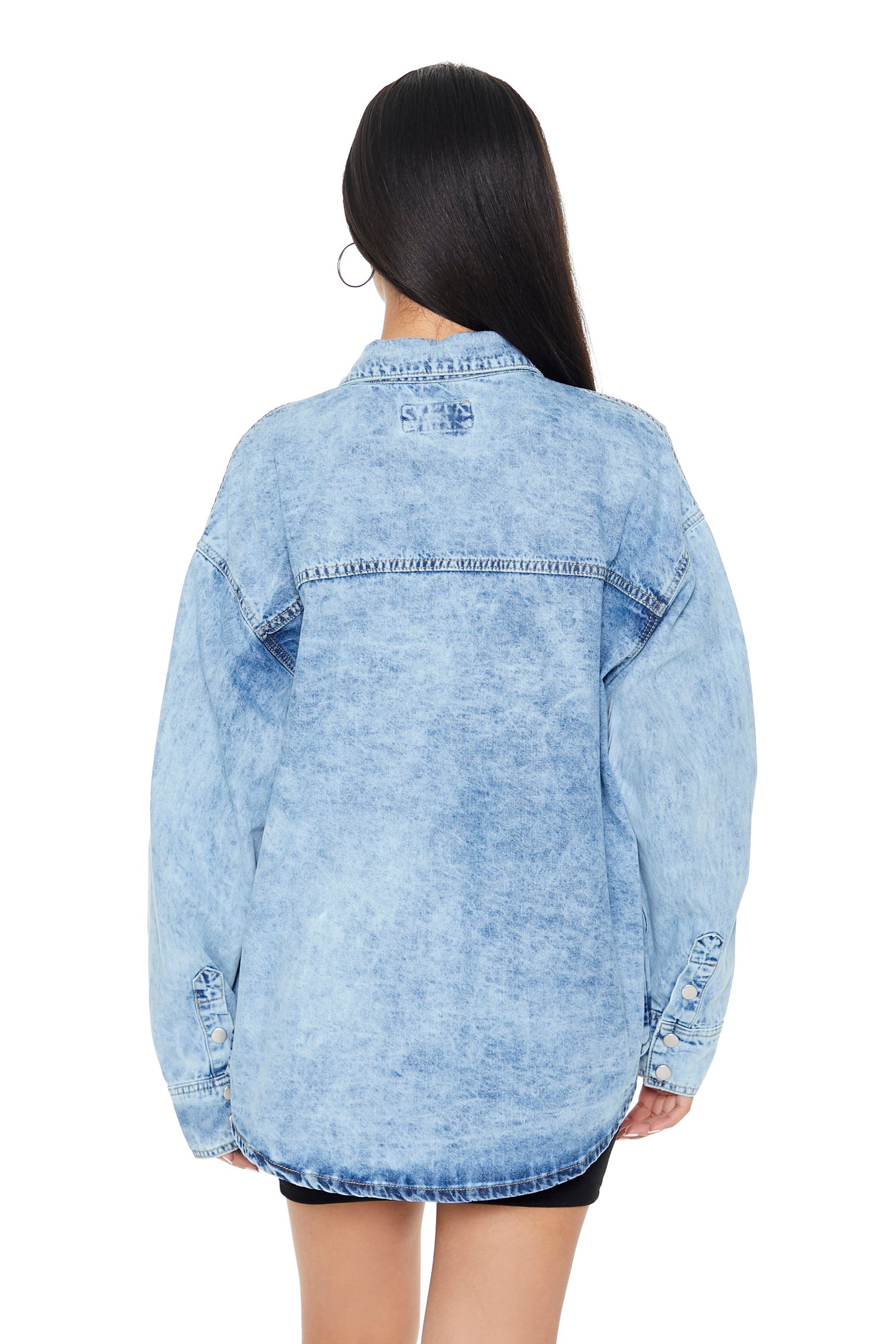 CAMISA DENIM CON ESTAMPADO JASPEADO