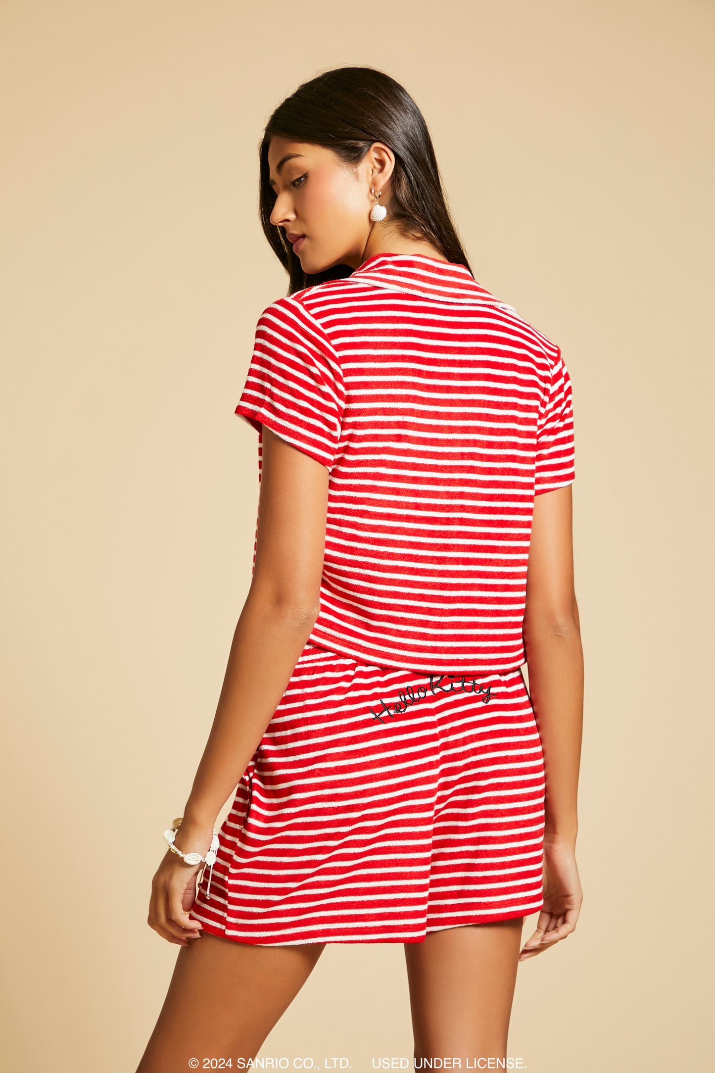 POLERA DE LINEAS LOGO "HELLO KITTY"