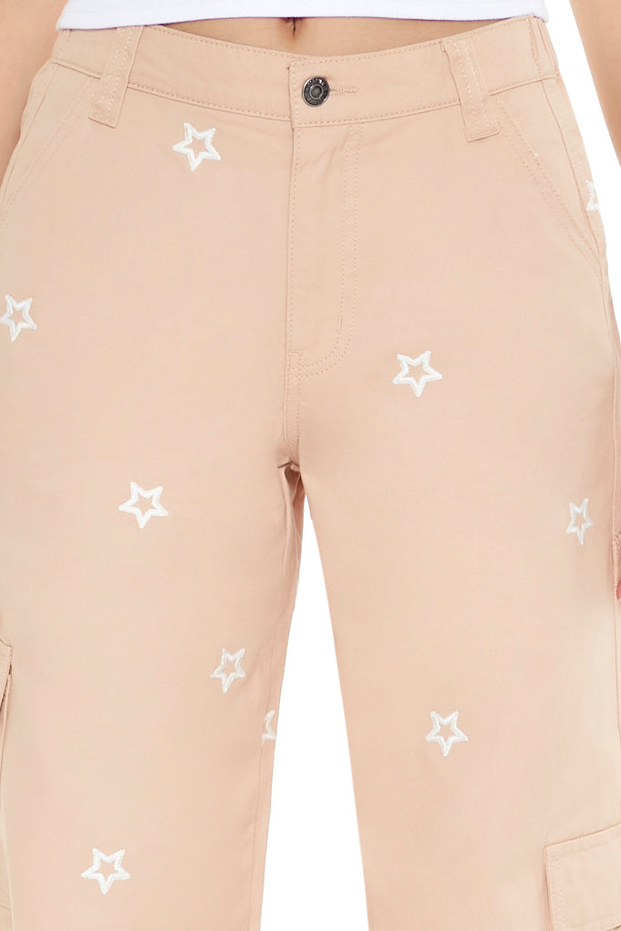 PANTALON CARGO CON PRINT DE ESTRELLAS