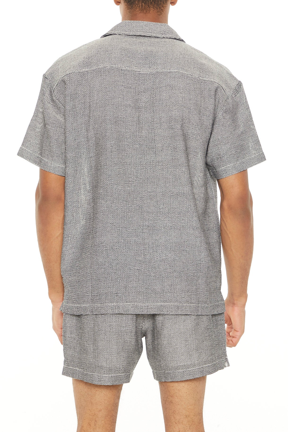 SHORT TEXTURIZADO CON ELASTICO EN LA CINTURA