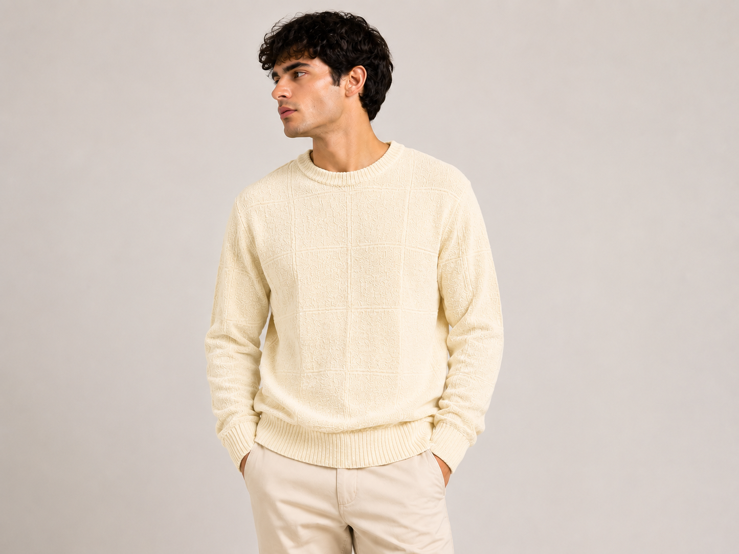 SWEATER ATERCIOPELADO CON PATRON DE CUADROS