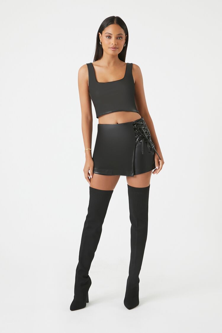 CROP TOP DE TIROS GRUESOS DE CUERO ECOLOGICO