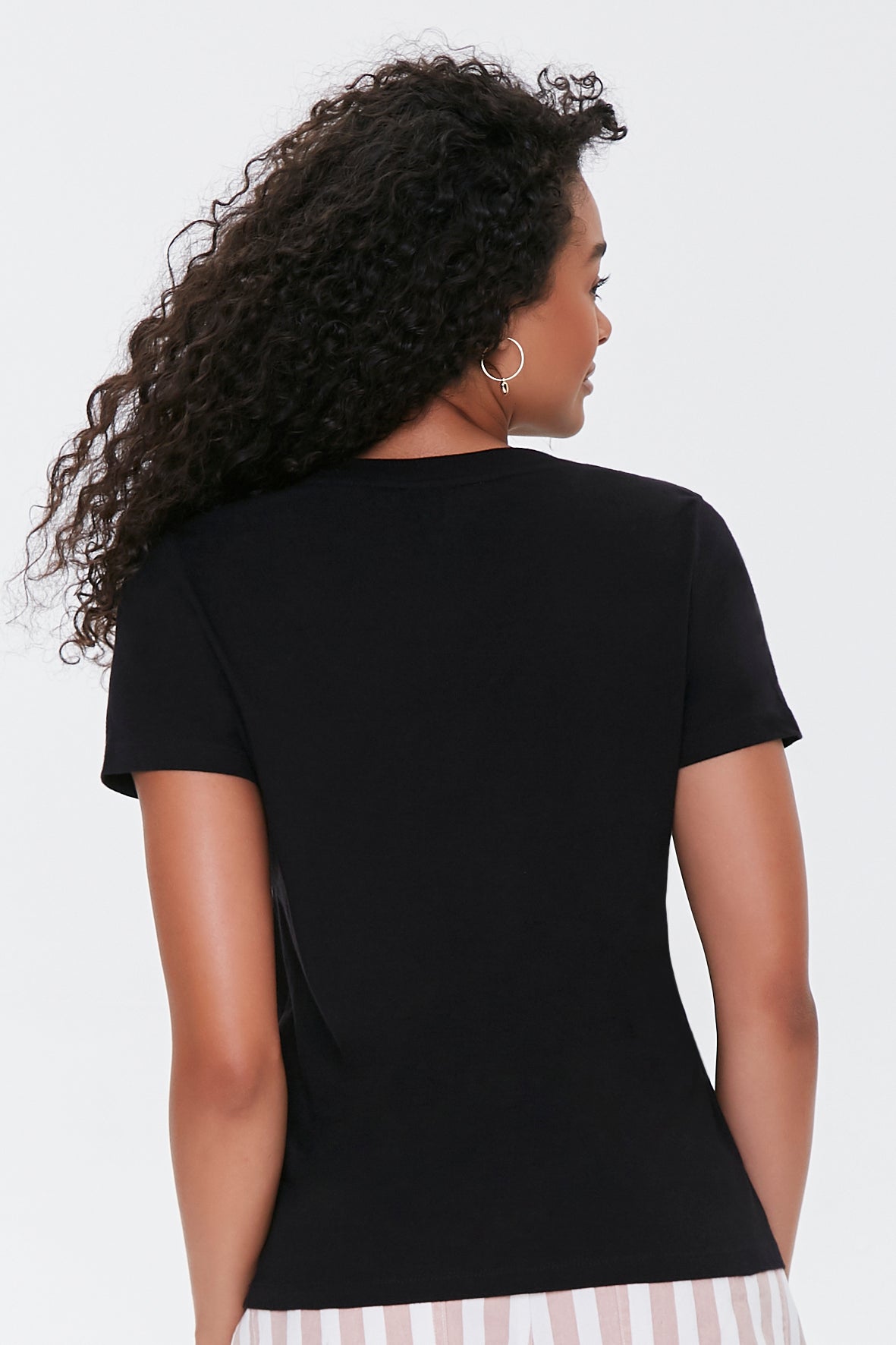 POLERA BÁSICA DE ALGODÓN CUELLO V