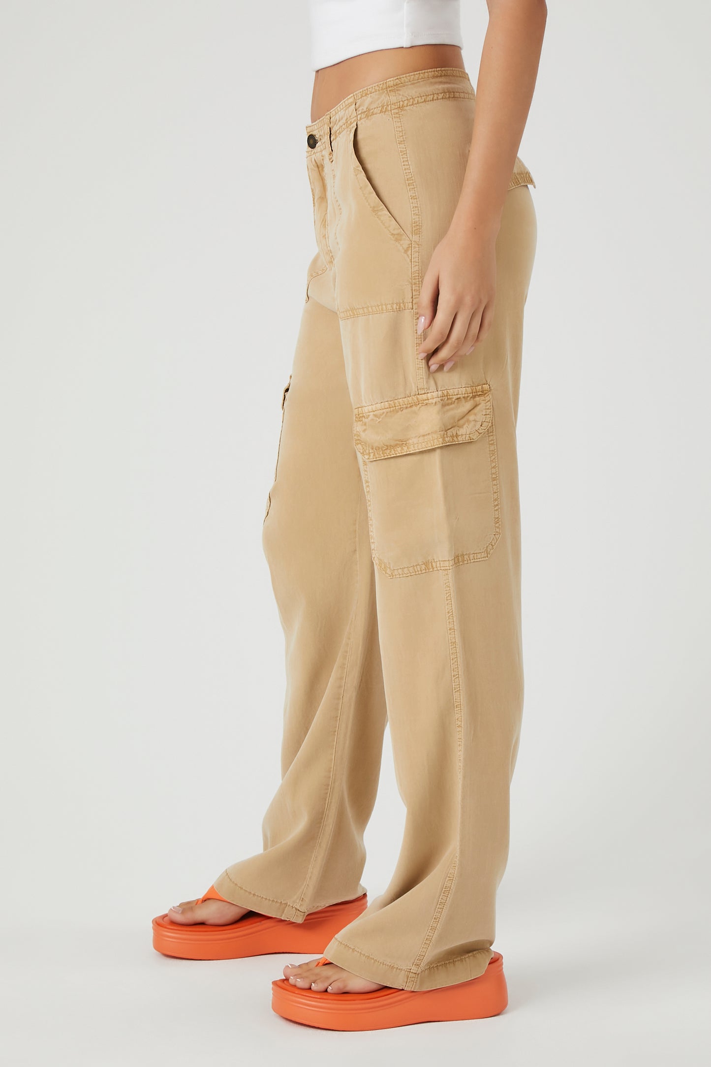 PANTALON CARGO DE CORTE RECTO