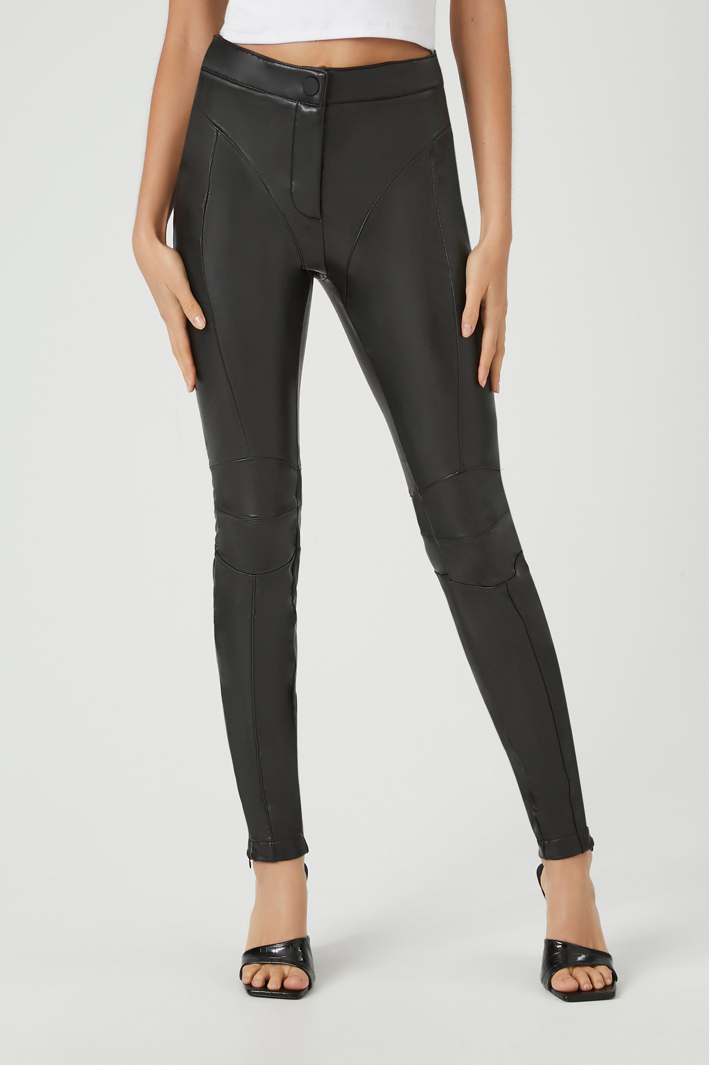 PANTALON SKINNY DE CUERO ECOLÓGICO
