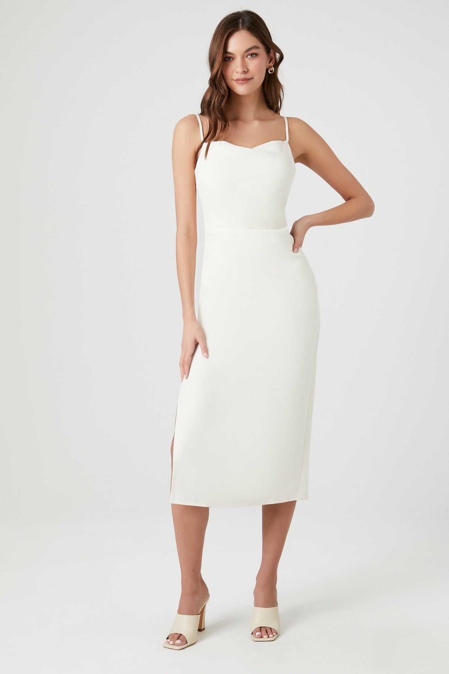 VESTIDO MIDI CON ABERTURA EN LA PIERNA
