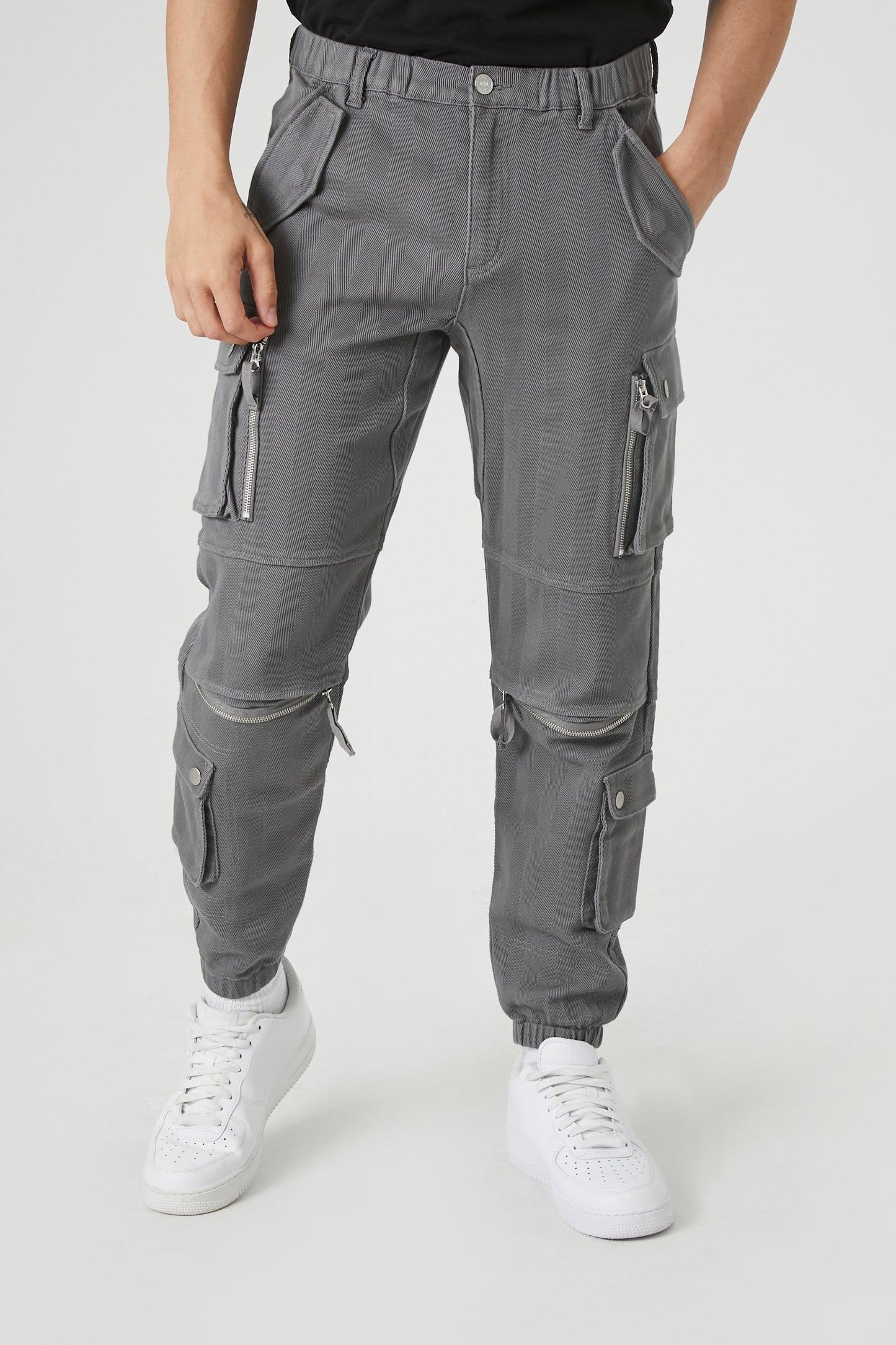 PANTALON CARGO CON ELÁSTICO EN LA CINTURA