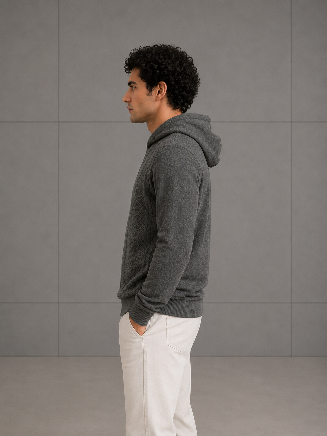 HODDIE TEXTURIZADO CON PATRON DE TRENZAS VERTICALES