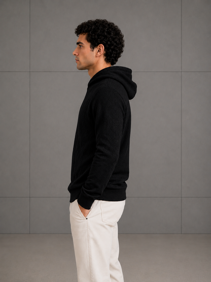 HODDIE TEXTURIZADO CON PATRON DE TRENZAS VERTICALES