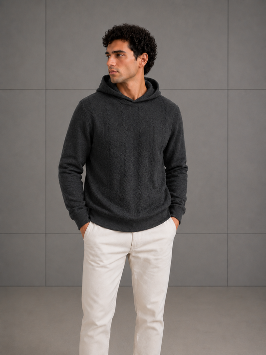 HODDIE TEXTURIZADO CON PATRON DE TRENZAS VERTICALES