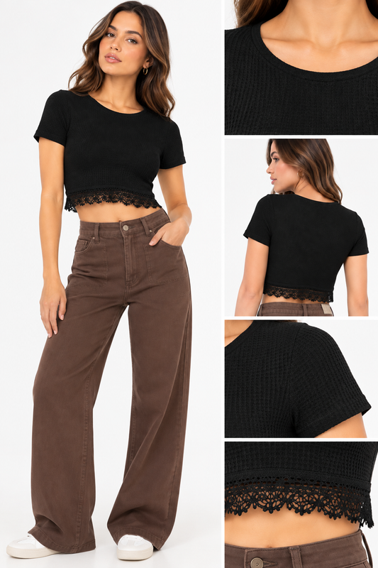 POLERA CROPPED TEXTURIZADO CON DETALLE DE FLECOS