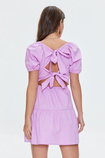 VESTIDO MINI CON MANGAS ABULLONADAS