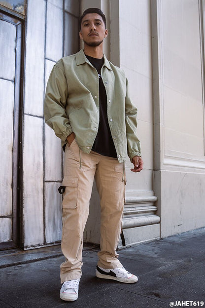 PANTALON CARGO DE CORTE RECTO