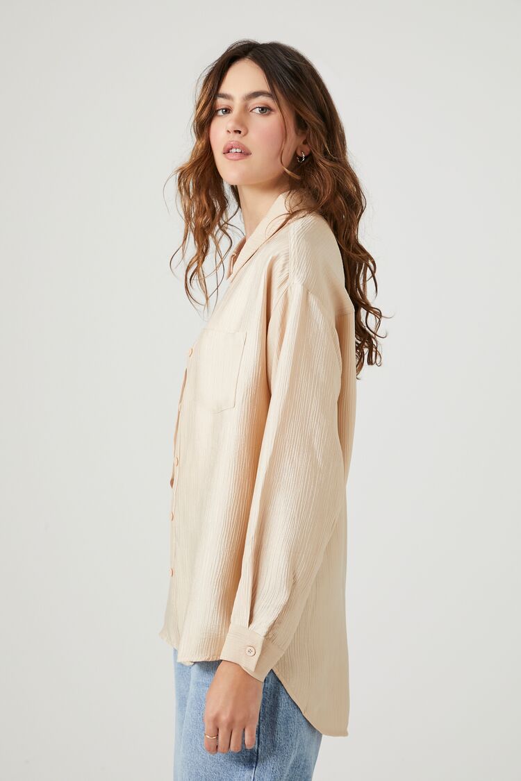 CAMISA OVERSIZED CON DETALLE DE TELA CORRUGADA