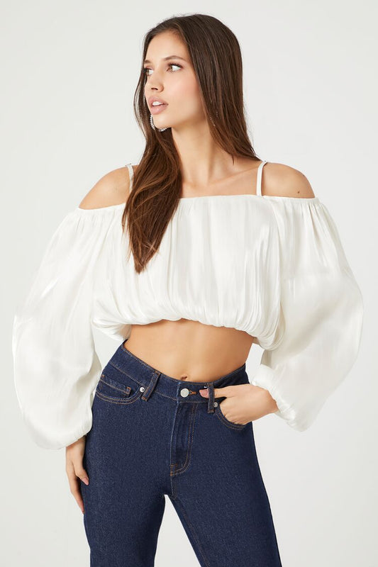 CROP TOP DE SATIN CON MANGAS ABULLONADAS
