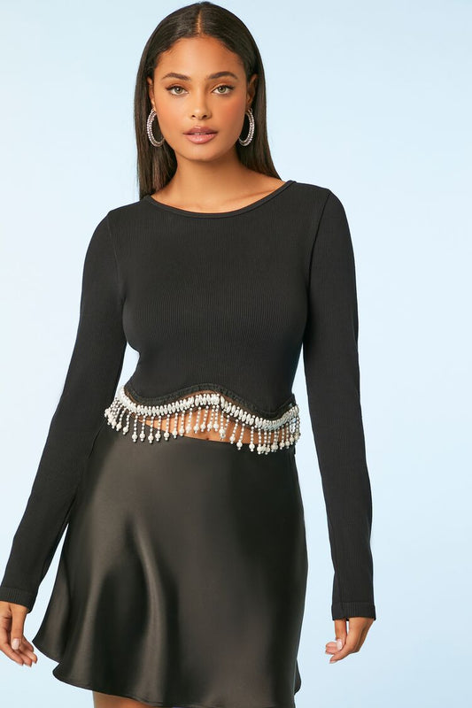 CROPPED TOP CON DETALLES DE PERLAS EN LA CINTURA