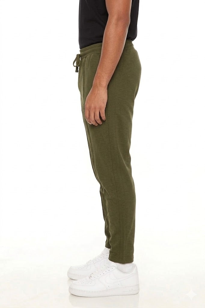 PANTALON SPORT DE CORTE RECTO CON ELÁSTICO EN LA CINTURA