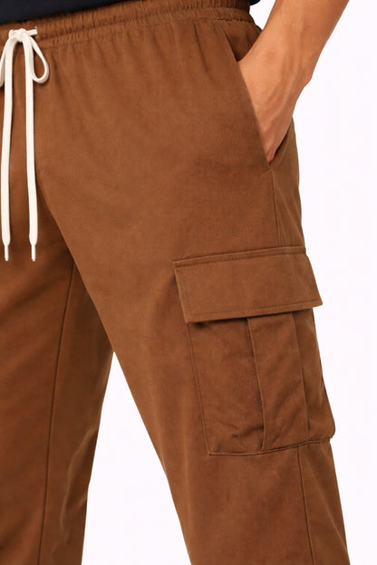 PANTALON JOGGER CON BOLSILLO CARGO
