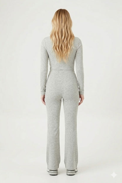 SET DE ALGODÓN DE TOP MANGALARGA Y PANTALON FLARE